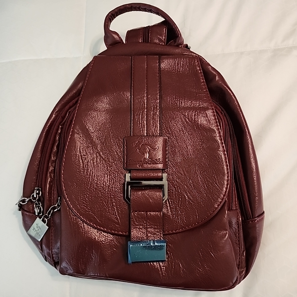 Xiangfei Daishu Womens Burgandy Leather Inner Pocket Adjustable Strap Backpack